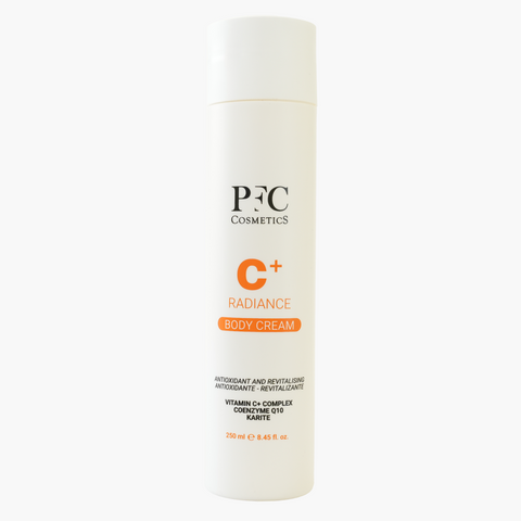 مجموعة التألق والتفتيح: مرطب الشفاه PFC Samapharma Radiance C+ 15 مل + كريم الجسم PFC Samapharma Radiance C+ 250 مل