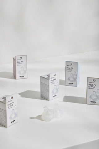 Moyuum 02 pcs Real-Fit Baby Bottle Nipple – Soft, Premium Material, Anti-Colic Air Valve, Safe & BPA-Free, Mom-Designed Comfort 2+ months (Stage 2)