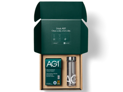 AG1 Daily Greens Powder – Ultimate Daily Whole Food Sourced All in One Greens Supplement Powder Travel Pack with Bottle